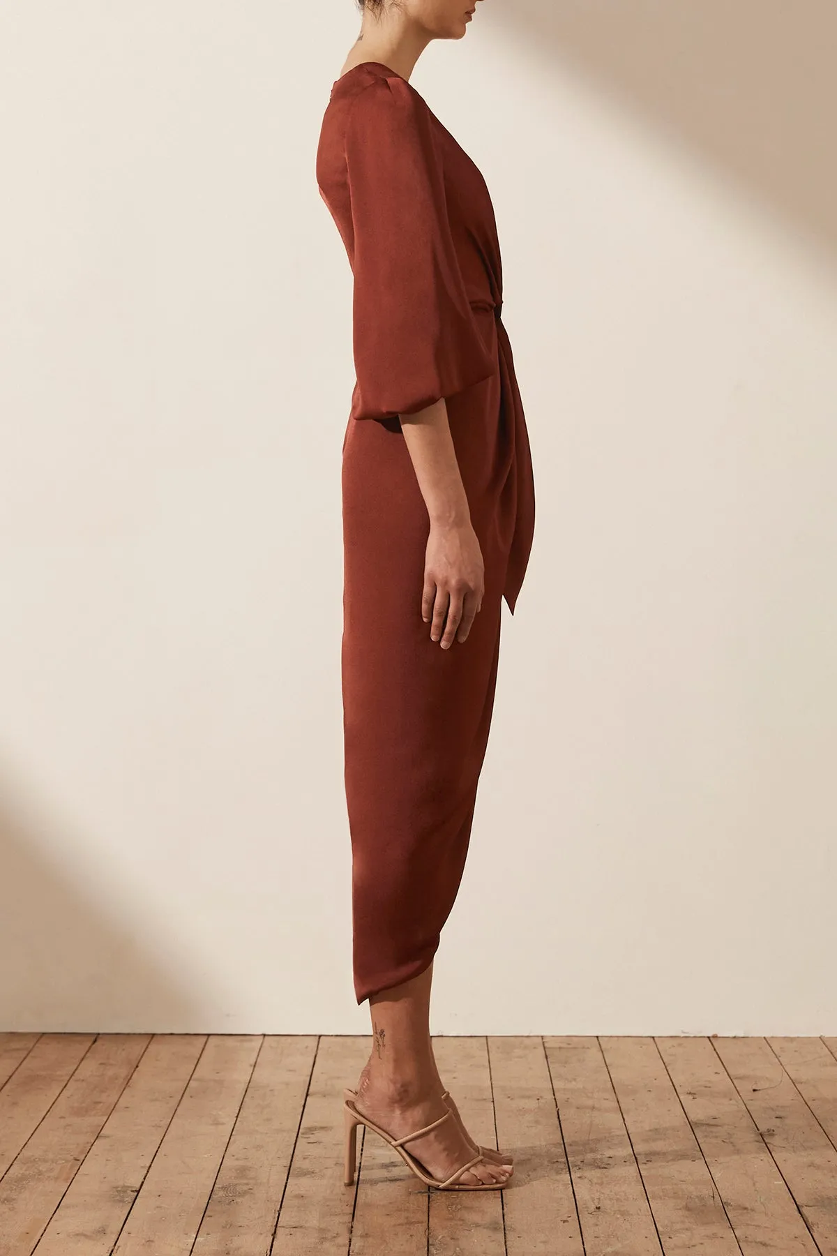 LUXE TIE FRONT BALLOON SLEEVE MIDI DRESS - SANGRIA