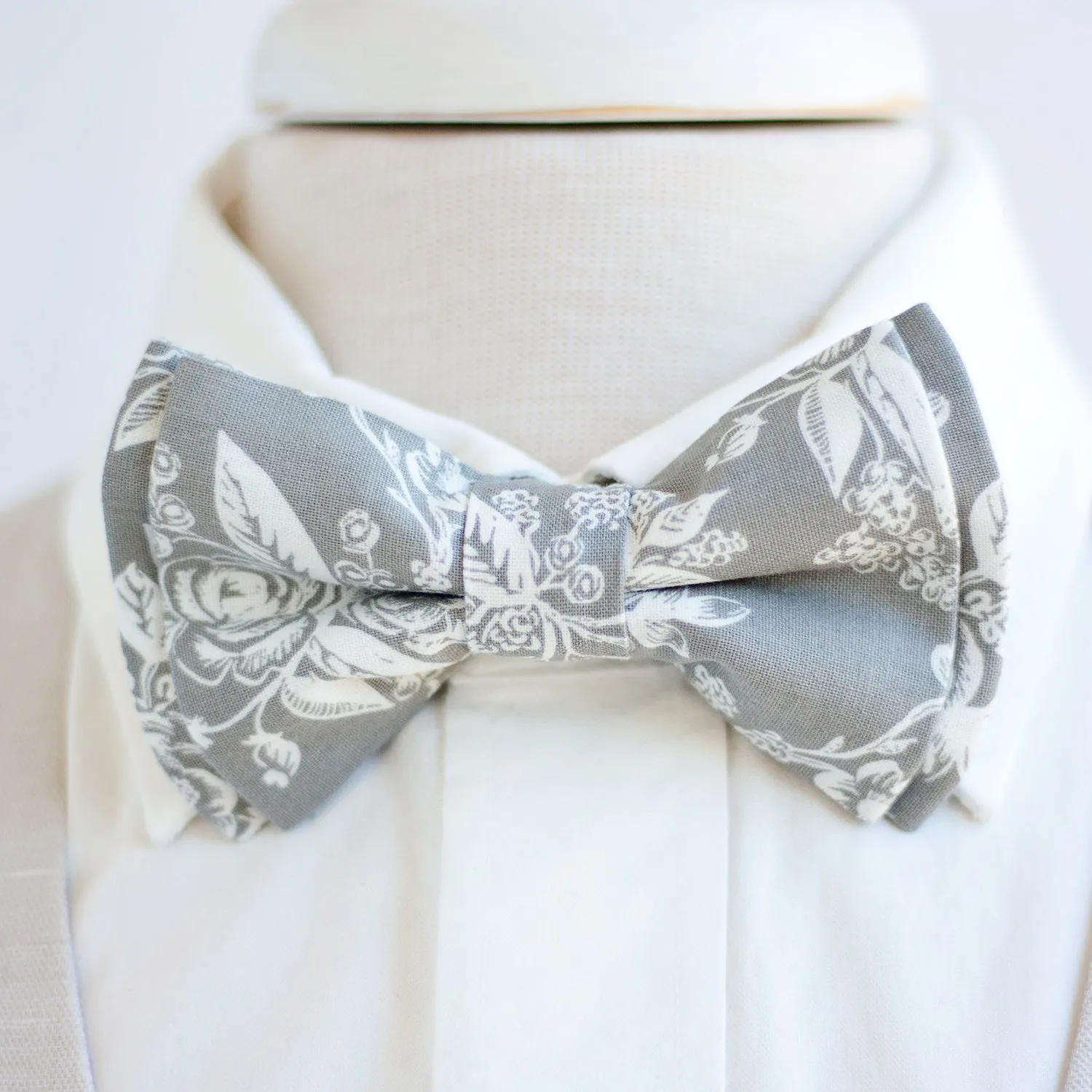 Men's Pre-Tied Bow Tie / Grey Toile