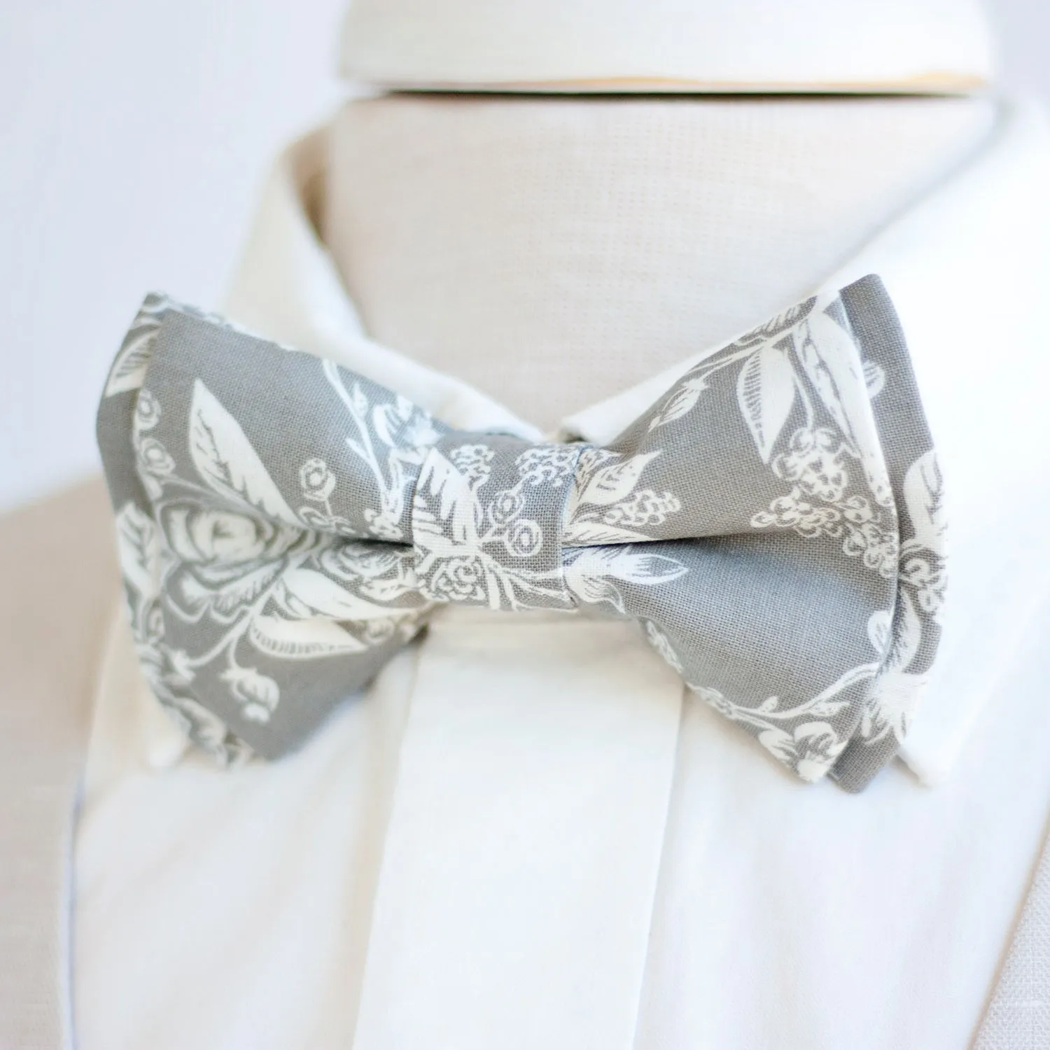 Men's Pre-Tied Bow Tie / Grey Toile