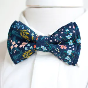 Men's Pre-Tied Bow Tie / Navy Metallic Floral